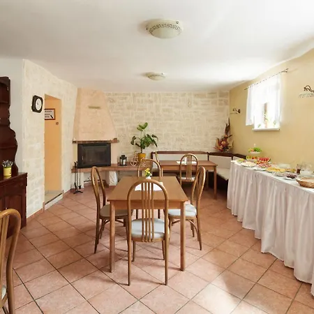 Konukevi Rossini 3*